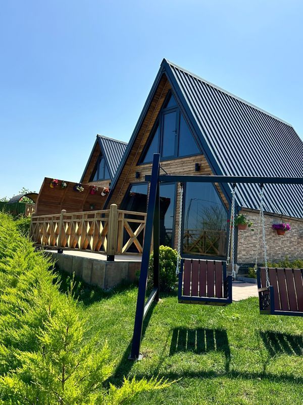 Cottages & Apartments